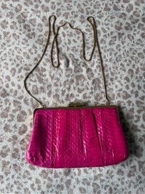 Fuchsia Croc-Textured Frame Clutch with Gold Chain